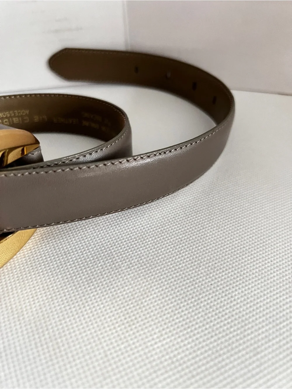 Vintage Liz Claiborne Full-Grain Leather Gray Belt Gold Tone Hardware Buckle M